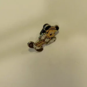 Disney Mickey Mouse Scoop Sanderson Hidden Mickey Pin