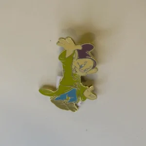 Disney DLR Cast Member Lanyard   Dopey # Pin
