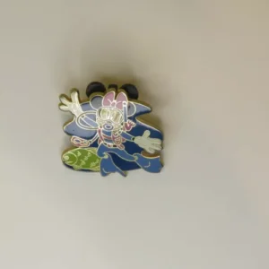 Disney   Minnie Mouse  Scuba Diving   Lanyard  2 Pin