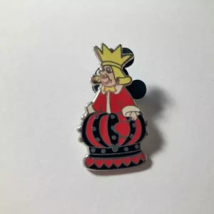 Disney  2008 Hidden Mickey  Alice In Wonderland Chess  (King of Hearts) Pin