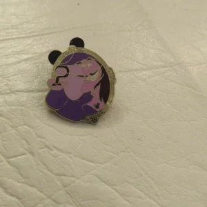 Disney Captain Hook Villain Mirror Hidden Mickey Pin