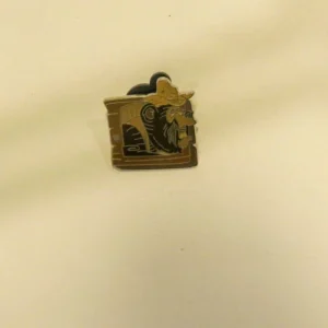Disney Big Al Country Bears Hidden Mickey Pin