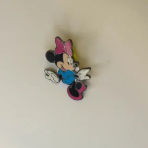 Disney   FAB  Character Pins Minnie Walking Pin