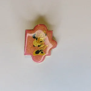 Disney DLR - puzzle piece (Minnie) Pin
