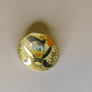 Disney WDW - Donald Duck - pirate coin - cast lanyard Pin