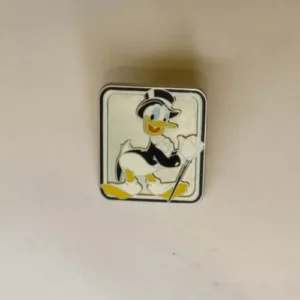 Disney   Formal Donald  Cast Lanyard Series Pin