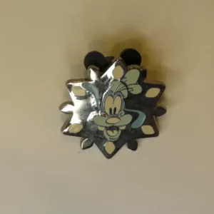 Disney DLR   Hotel Hidden Mickey Snowflake   Goofy Pin
