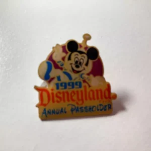 Disney  1999 Annual Passholder Renewal Incentive (Mickey Mouse) Pin