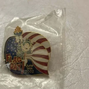 Disney Mickey Mause Flag Day 2002  Pin