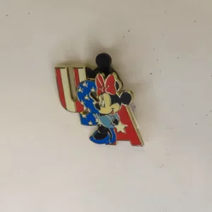 Disney   Minnie USA  Cast Lanyard  Pin