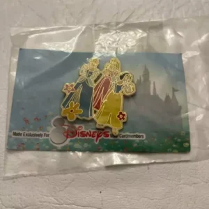 Disney Princess Cinderella Snow White and Aurora Pin