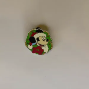 Disney 2006 Disneyland Resort Holiday Wreath Hotel Lanyard Mickey Pin