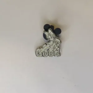 Disney WDW  2011 Hidden Mickey   Good   Daisy Duck CHASER Pin