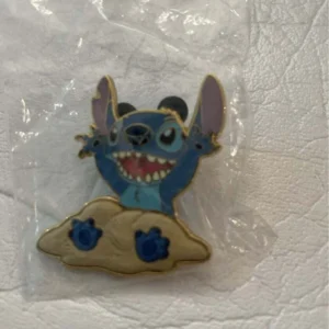 Disney Stitch Chaacter Happy Pin