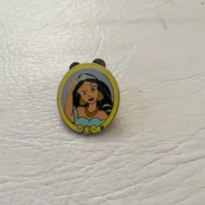 Disney Jasmine Mirror Hidden Mickey Pin
