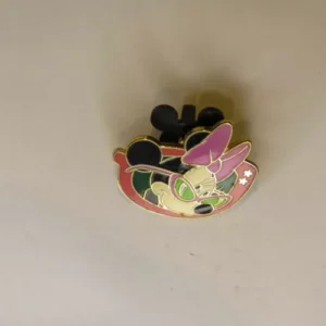 Disney   Sunglass Minnie  Cast Lanyard Series Pin