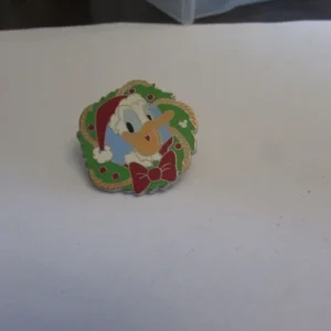 Disney Holiday Christmas Wreath Donald Duck Hidden Mickey Pin