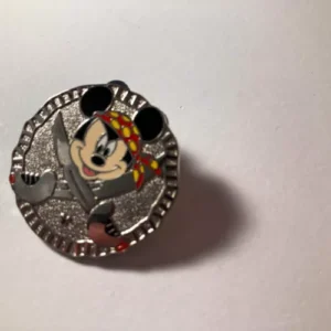 Disney  Cast Lanyard  2 Pirates (Mickey) Pin