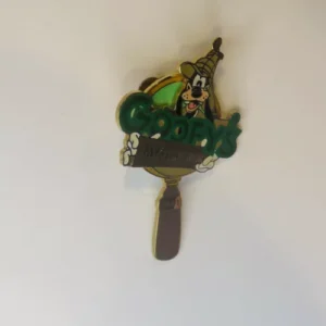 Disney WDW - Goofy - Mystery Tour 2001 - Cast Pin