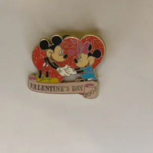 Disney 12 Months of Magic  Valentines Day 2002 Mickey  Minnie Pin