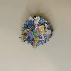 Disney   2011  Mickey and Friends Spinner Pin