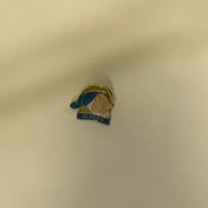 Disney Sleepy Seven Dwarfs Promo VHS Pin