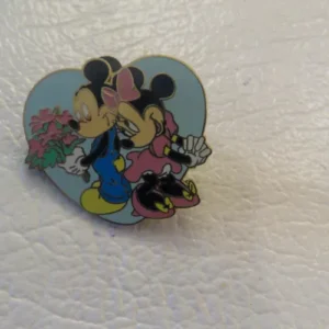 Disney Mickey Minnie Blue Heart Cast  Pin