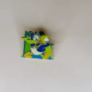 Disney   Kooky Donald  Light Blue Eyes Version  Cast Lanyard  Pin