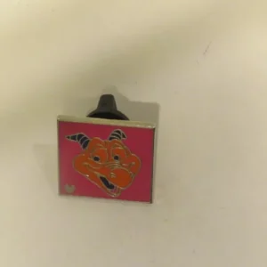 Disney Snow White Princess Sitting Dress Pin