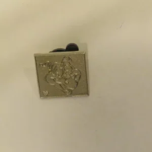 Disney    2011 Hidden Mickey   Figment CHASER Pin