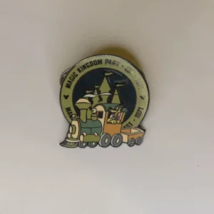 Disney   Pluto  Magic Kingdom Park  EST 1971 Pin