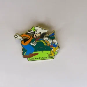 Disney   April Fool's Day  Goofy and Donald Duck Pin
