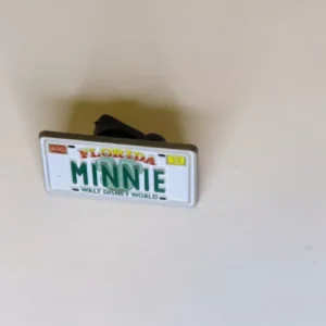 Disney WDW - Minnie license plate - cast lanyard series Pin