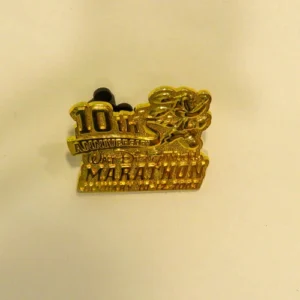Disney    Marathon 2003 10th Anniversary 11 Pin Box Set Gold Logo Only Pin