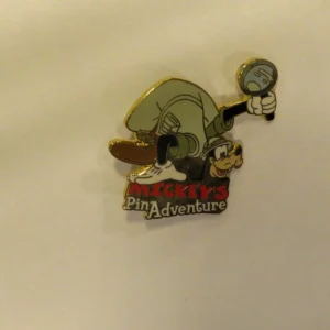 Disney Goofy Mickey Pin Adventure Animal Kingdom Pin