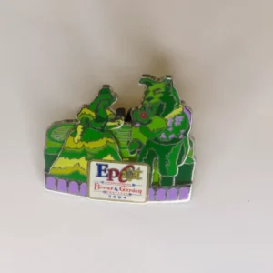 Disney   Belle  Beast  Topiary Epcot  Flower and Garden Festival 2004 Pin