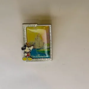 Disney   Cinderella's Castle  Walt Disney World  Around the World Pin