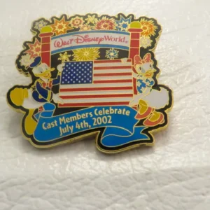 Disney WDW Donald and Daisy USA Cast Member 4th of July Exclusive Pin