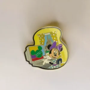 Disney   Minnie Mouse  Pin Party  Backstage Pass   Cast Pin