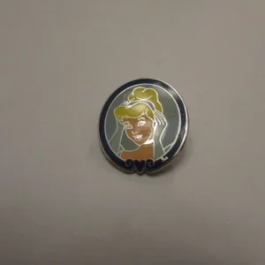 Disney Hidden Mickey Cinderella Mirror Pin