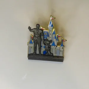 Disney   Walt Disney & Mickey Mouse  Partners Statue Pin