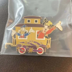 Disney Donald and Goofy Train Pin
