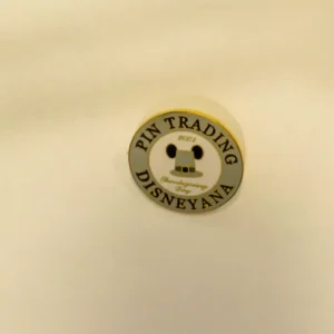 Disney 2001 Thanksgiving Disneyana Trader Pin