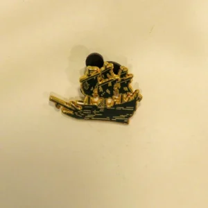 Disney  POTC The Legend Lives On Mini Pin Boxed   Flying Dutchman  Pin