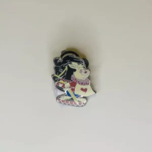 Disney  Hidden Mickey   Alice In Wonderland Chess Collection White Rabbit Pin