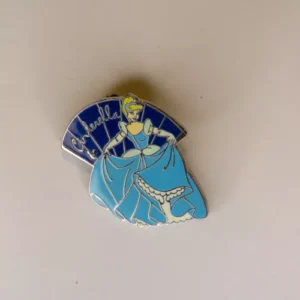Disney   Global Lanyard  3 Princess Fan  Cinderella Pin