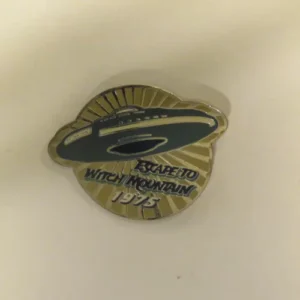 Disney DS  Countdown to the Millennium  #36  Escape to Witch Mountain Pin