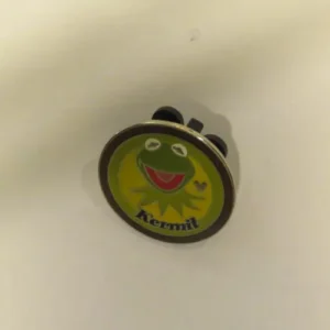 Disney DLR  Cast Lanyard  4  Muppets  Kermit Pin