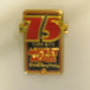Disney WDW Mickey Mouse Steamboat Willie 75 Years with Mickey Pin