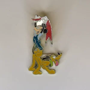 Disney  Mickey and Pluto Chirstmas Holiday Decorating Pin